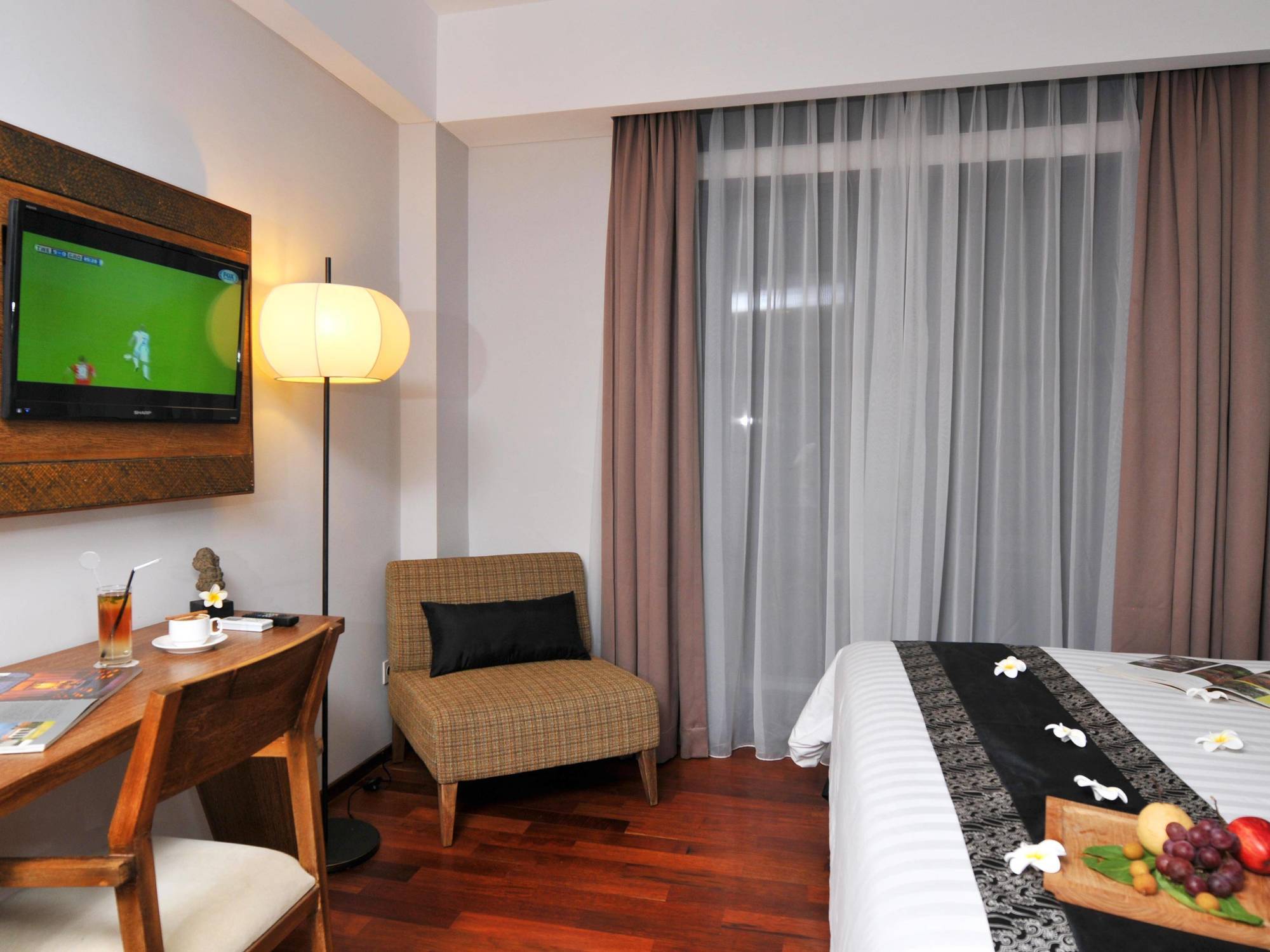 Capital O 852 The Silk At Dago Hotel Bandung Kültér fotó