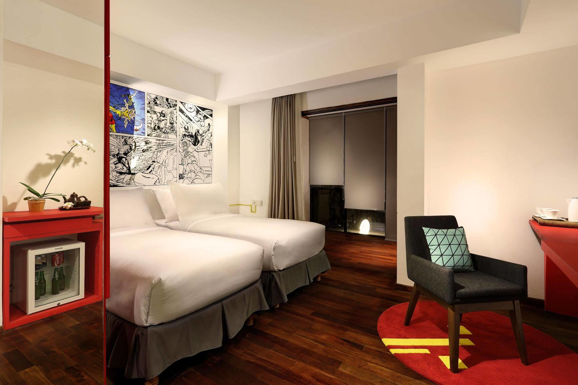 Capital O 852 The Silk At Dago Hotel Bandung Kültér fotó