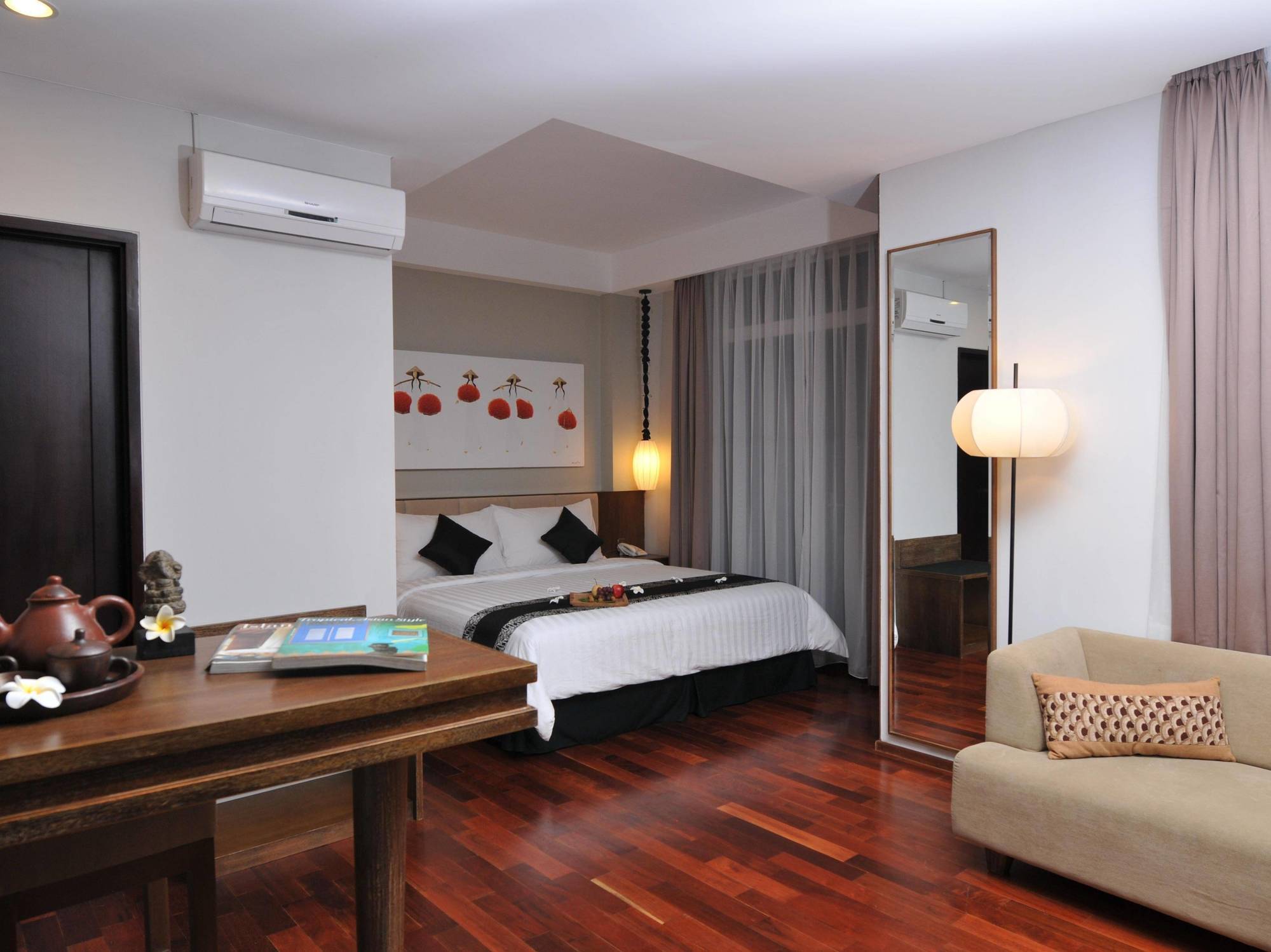 Capital O 852 The Silk At Dago Hotel Bandung Kültér fotó